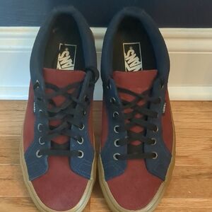 Vans Men’s Lampin Low Top Sneakers